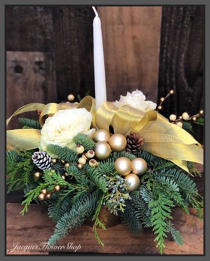 JQ Winter White Centerpiece