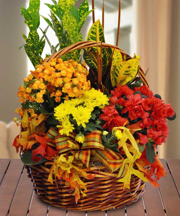 JTH147 Blooming Garden Basket