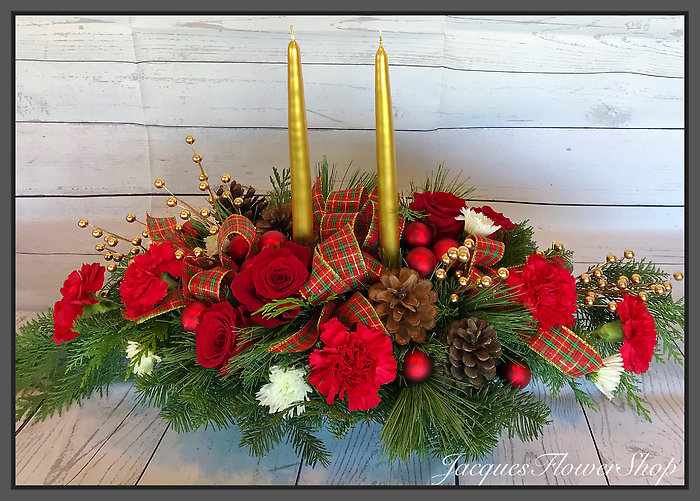 JQ Holiday Traditions Centerpiece