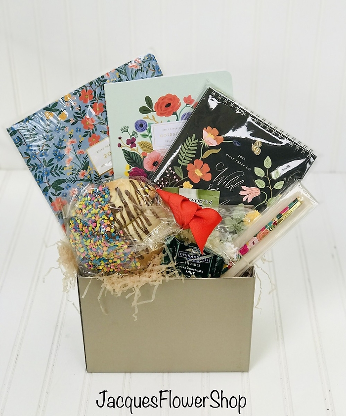 New Year - New Bloom! Rifle Paper Gift Set