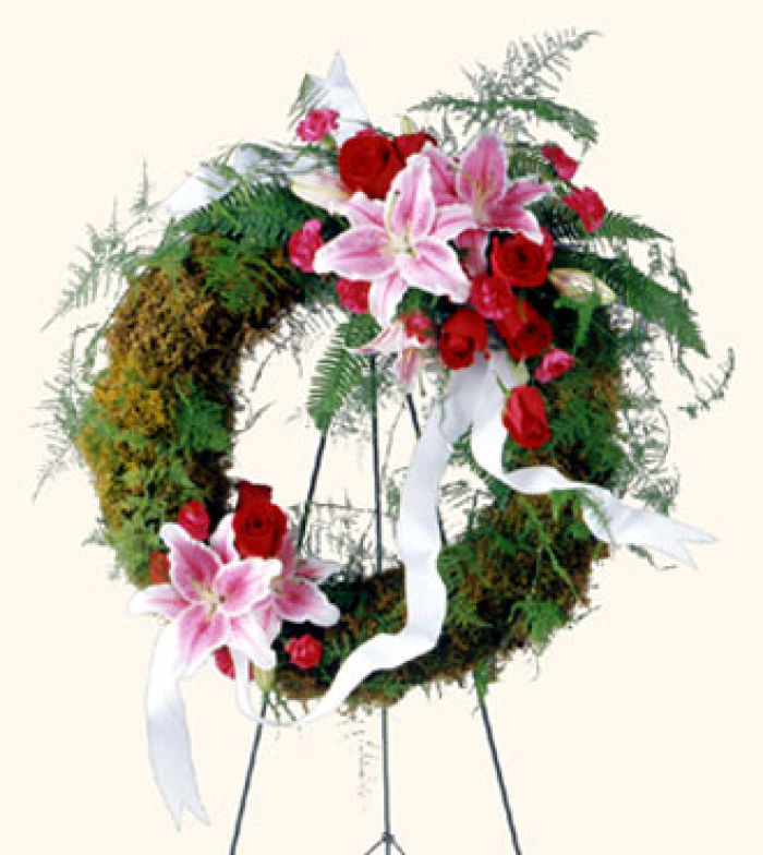 10F Lily & Rose Wreath