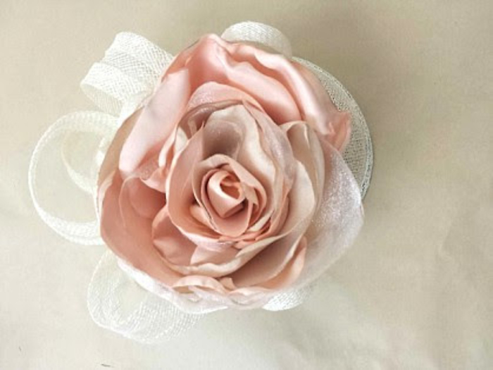 JayMay Fascinator: Peach Rosette
