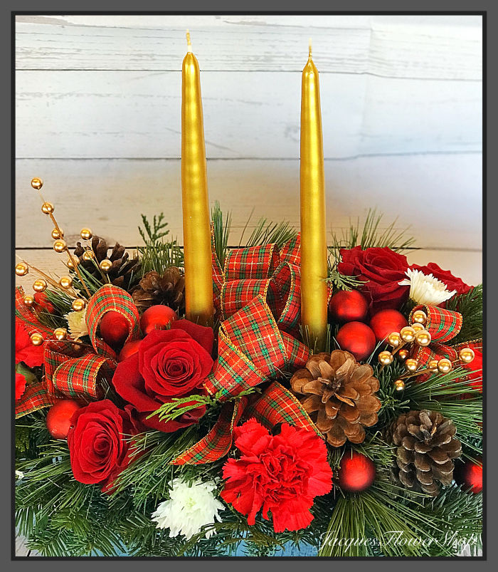 JQ Holiday Traditions Centerpiece