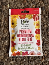 PW Premium Blooming Plant Food